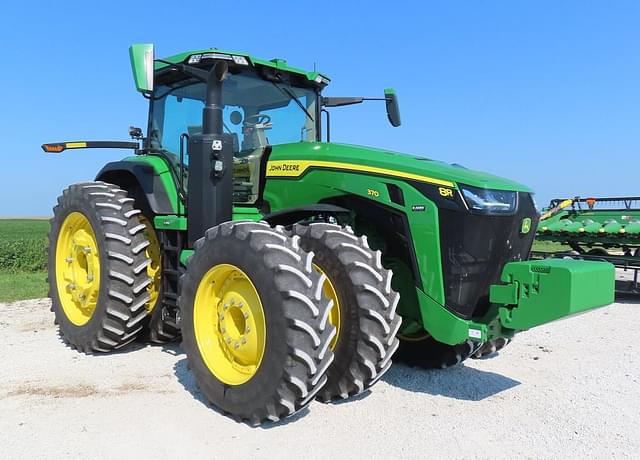 Image of John Deere 8R 370 equipment image 1