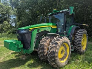 2022 John Deere 8R 370 Image