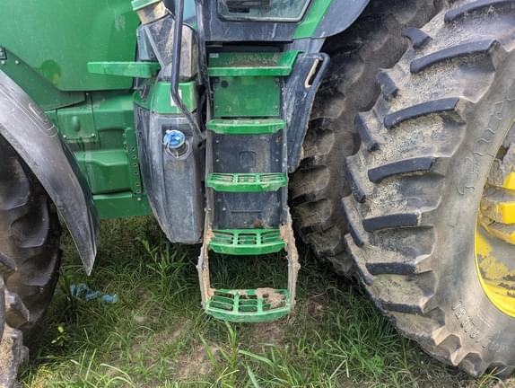 Image of John Deere 8R 370 equipment image 4