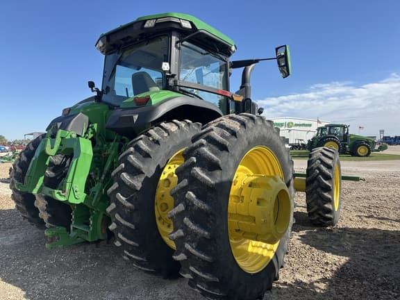 Image of John Deere 8R 370 equipment image 4