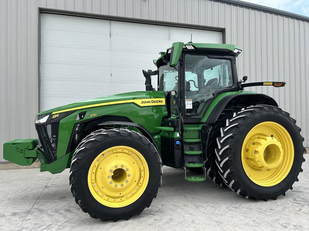 Image of John Deere 8R 370 Primary image