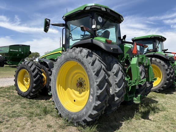 Image of John Deere 8R 370 equipment image 3