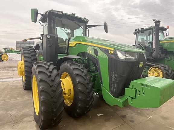 Image of John Deere 8R 370 equipment image 2