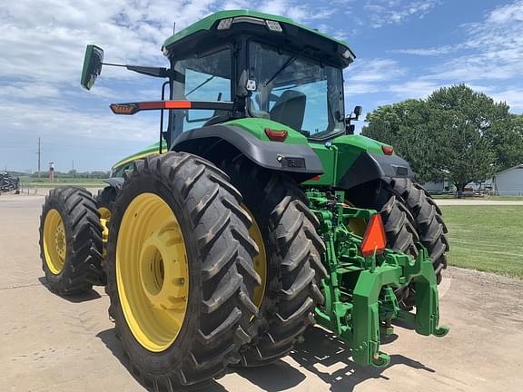 Image of John Deere 8R 370 equipment image 4