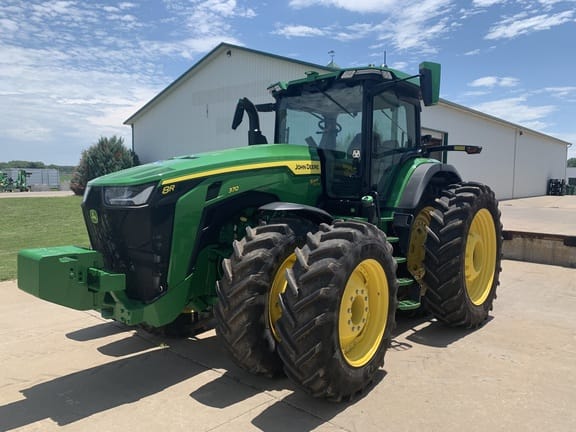 2022 John Deere 8R 370 Equipment Image0