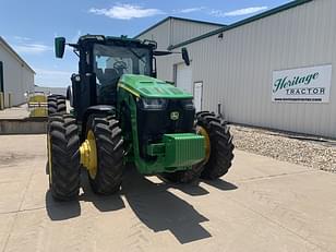 Main image John Deere 8R 370 11