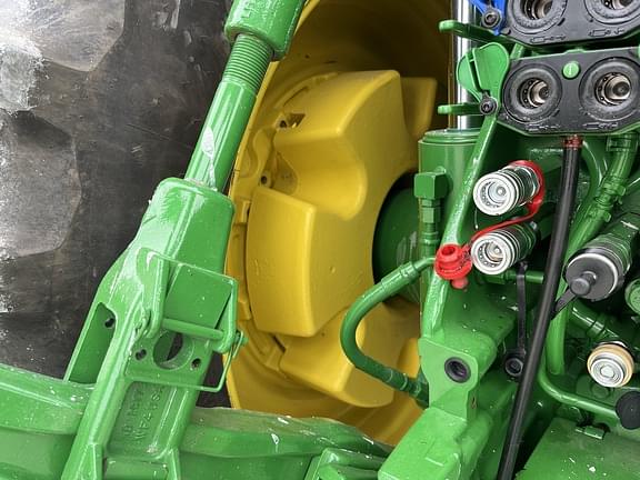 Image of John Deere 8R 370 equipment image 3