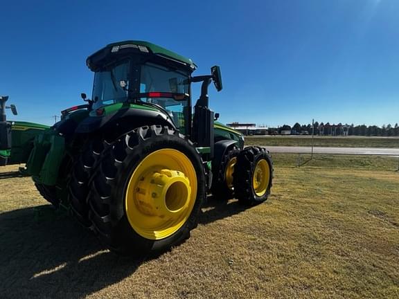 Image of John Deere 8R 370 equipment image 2