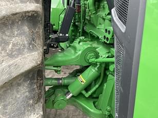 Main image John Deere 8R 370 11