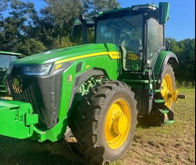 Image of John Deere 8R 370 Primary image