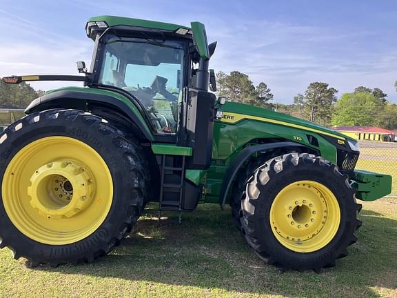 Image of John Deere 8R 370 equipment image 1