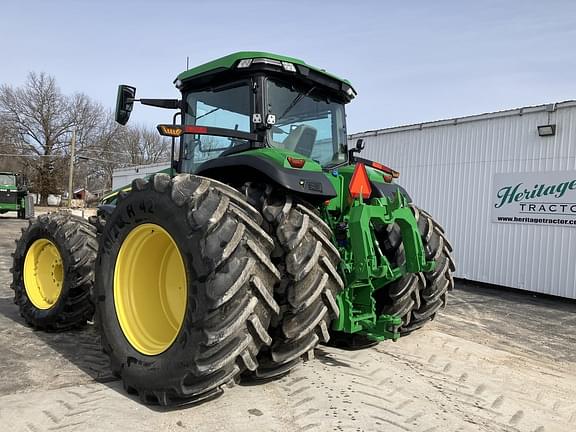 Image of John Deere 8R 370 equipment image 1