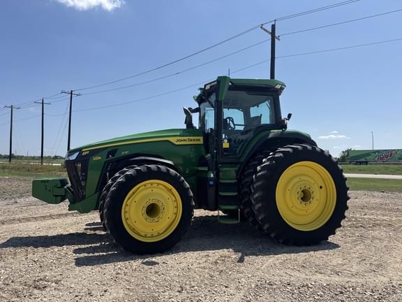 Image of John Deere 8R 370 Primary image
