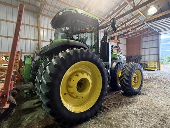 Image of John Deere 8R 370 equipment image 2