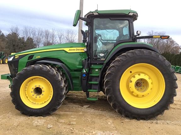 Image of John Deere 8R 370 equipment image 1