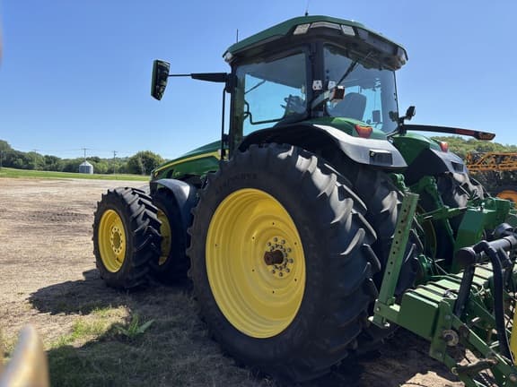 Image of John Deere 8R 370 equipment image 3