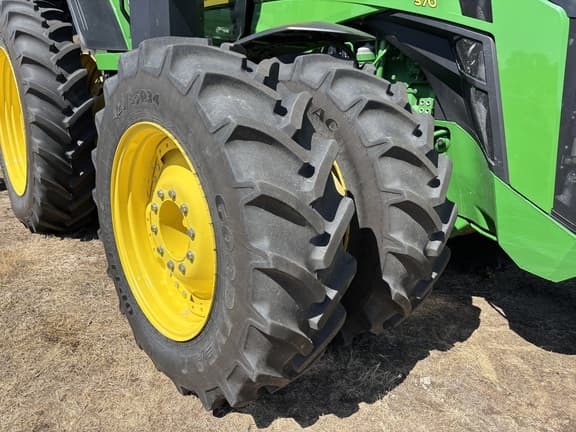 Image of John Deere 8R 370 equipment image 4