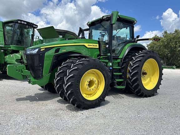 Image of John Deere 8R 370 Primary image