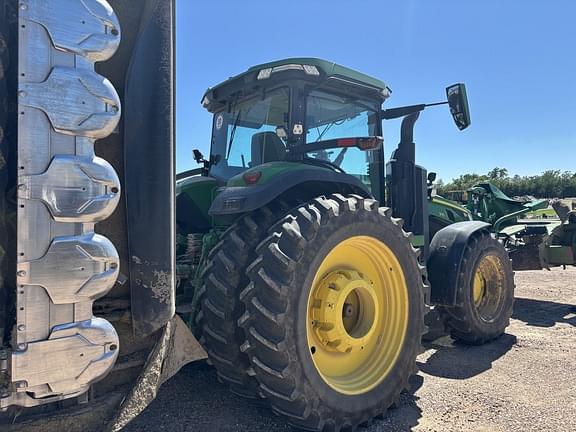 Image of John Deere 8R 370 equipment image 3