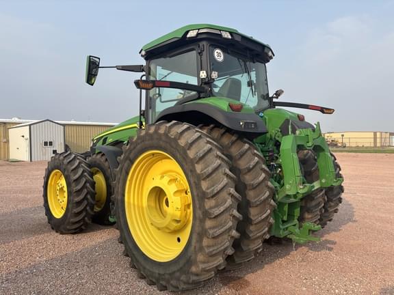 Image of John Deere 8R 370 equipment image 4