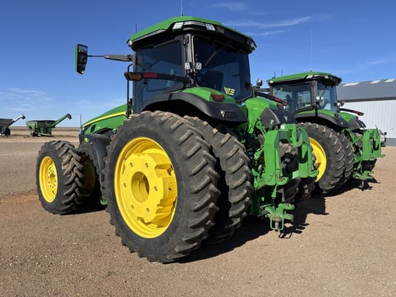 Image of John Deere 8R 370 equipment image 2