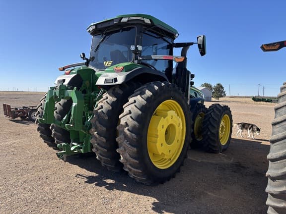 Image of John Deere 8R 370 equipment image 4