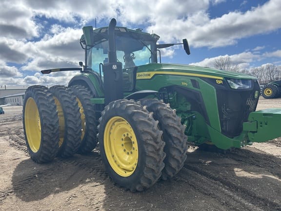 2022 John Deere 8R 370 Equipment Image0