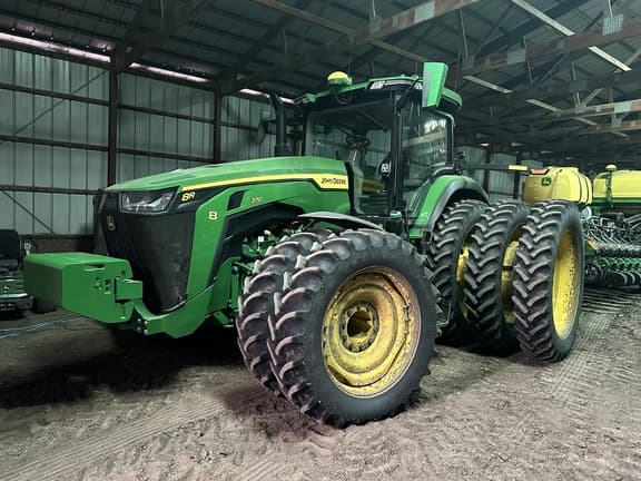 Image of John Deere 8R 370 equipment image 3