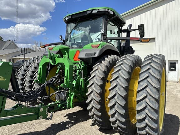 Image of John Deere 8R 370 equipment image 2