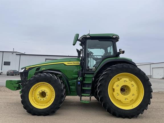 Image of John Deere 8R 370 Primary image