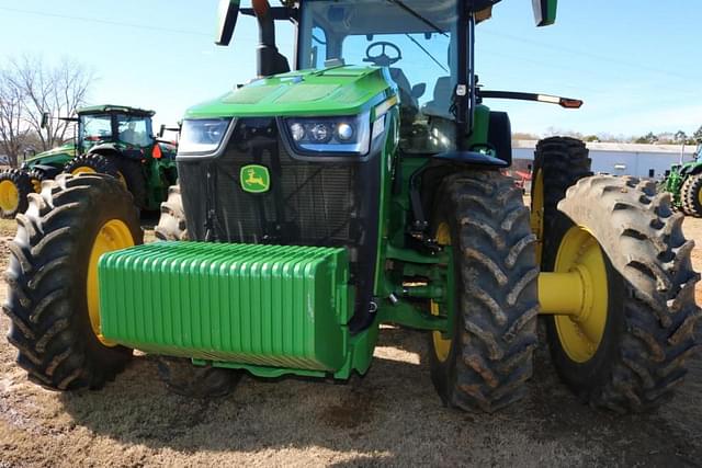 Image of John Deere 8R 370 equipment image 4