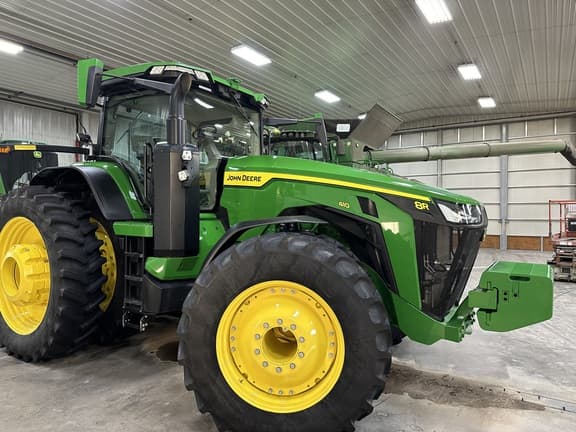 Image of John Deere 8R 410 equipment image 3