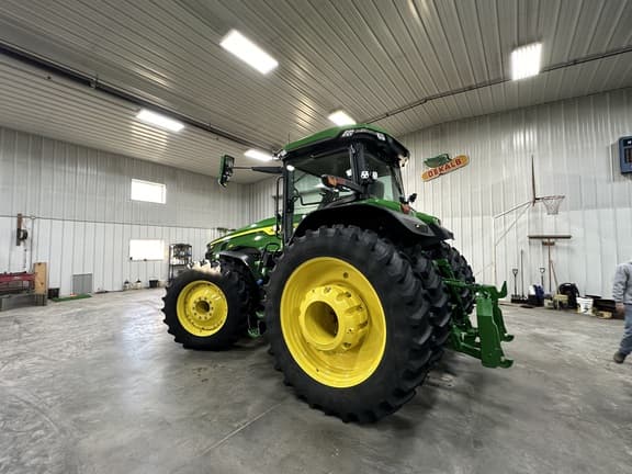 Image of John Deere 8R 410 equipment image 2