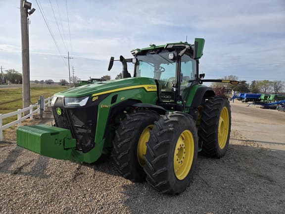 Image of John Deere 8R 410 equipment image 2