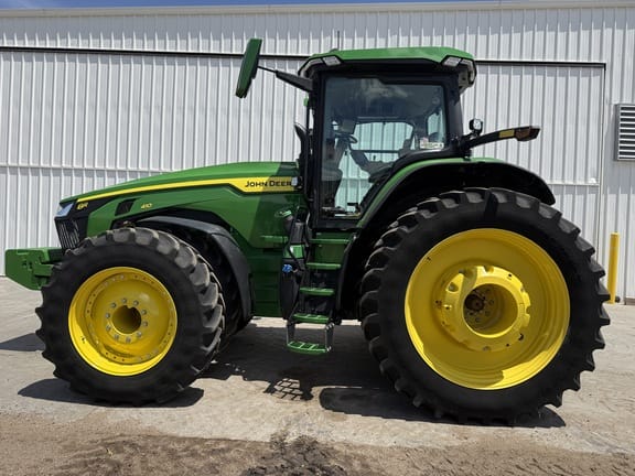 2022 John Deere 8R 410 Equipment Image0
