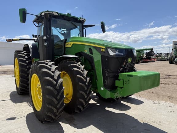 Image of John Deere 8R 410 equipment image 4