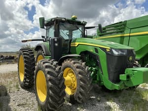 2022 John Deere 8R 410 Image