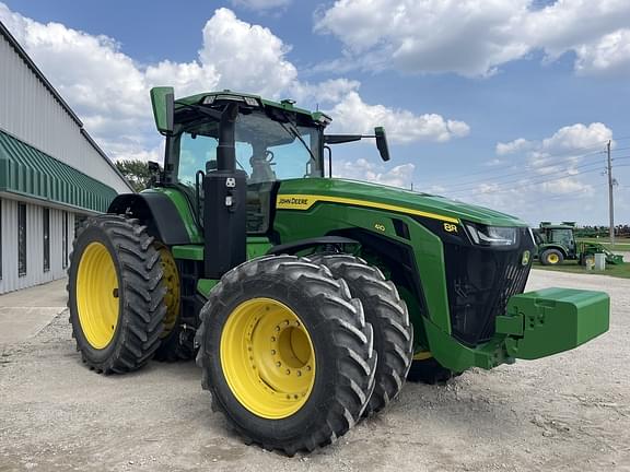 Image of John Deere 8R 410 equipment image 2