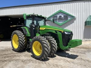 2022 John Deere 8R 410 Image