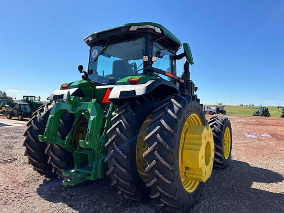 Image of John Deere 8R 410 equipment image 4