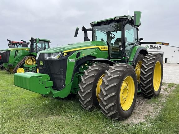 Image of John Deere 8R 410 equipment image 3