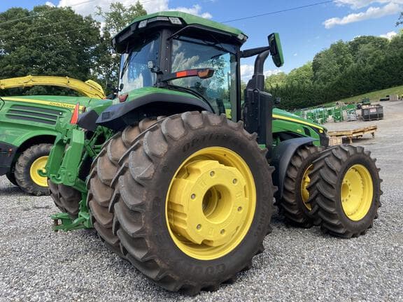Image of John Deere 8R 410 equipment image 2
