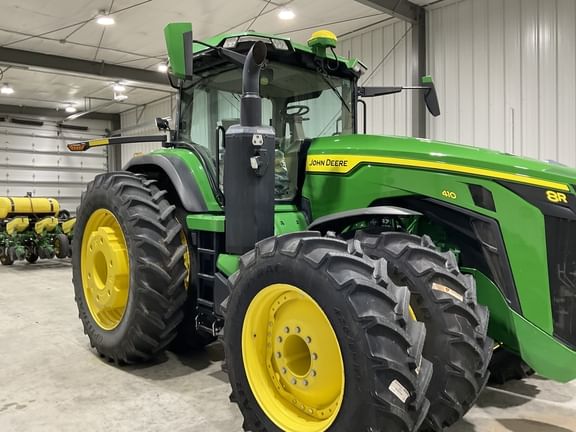 2022 John Deere 8R 410 Equipment Image0