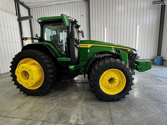 Image of John Deere 8R 410 Primary image