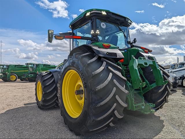 Image of John Deere 8R 410 equipment image 4