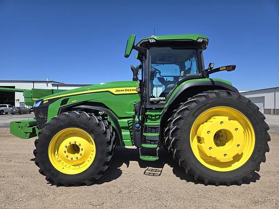 Image of John Deere 8R 410 Primary image