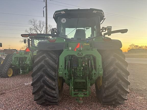 Image of John Deere 8R 410 equipment image 4