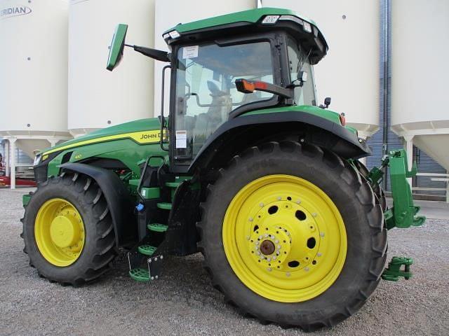 Image of John Deere 8R 410 equipment image 2