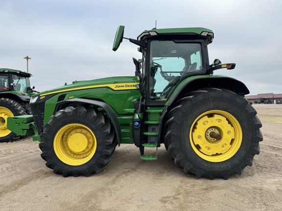 Image of John Deere 8R 410 equipment image 4
