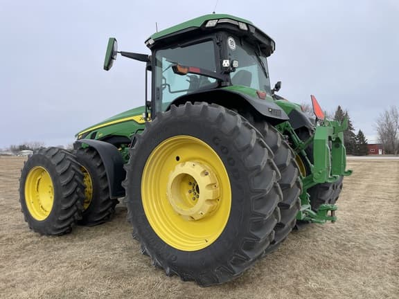Image of John Deere 8R 410 equipment image 2